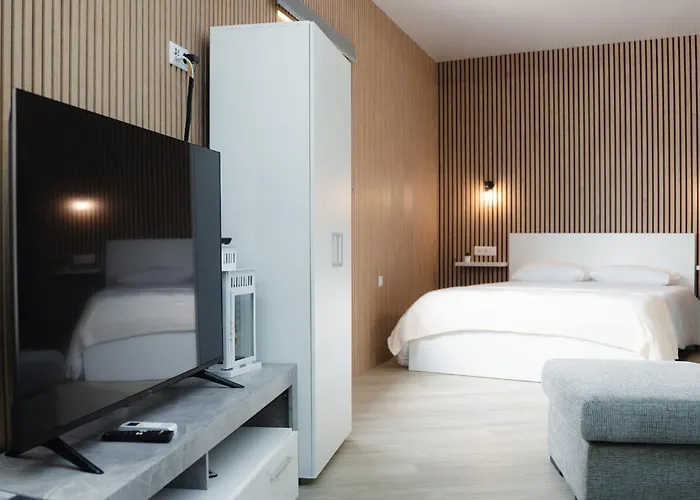 House Land Sea Ribeira Grande