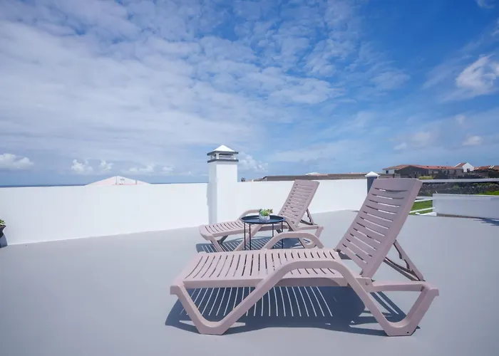 House Land Sea Ribeira Grande